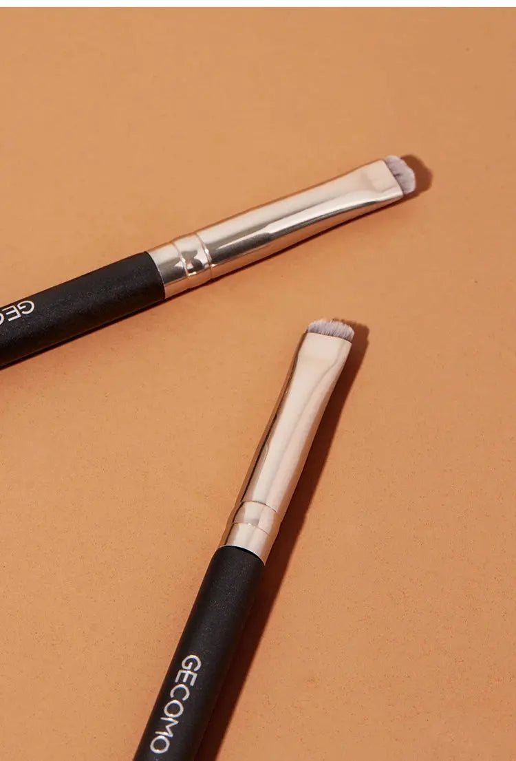 Phansta™ Gecomo Precision Eye Liner Brush - HeleelStore